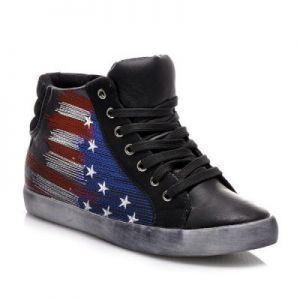 Najmodniejsze buty damskie Sportowy Fason